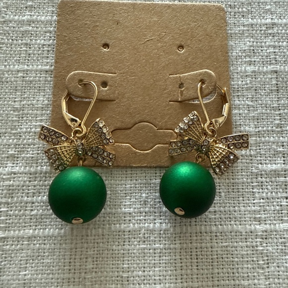 Bow Gold Tone Earrings New - Picture 2 of 8